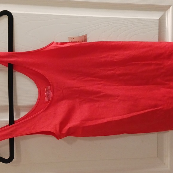 The Limited Tops - THE LIMITED SIZE MEDIUM   TANK TOP. ORANGEY IN COLOR. NEW WITH TAGS